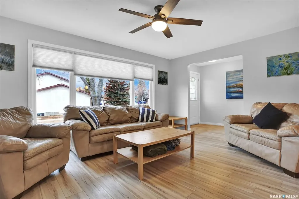 4903 Mctavish Street Regina SK S4S 6S9