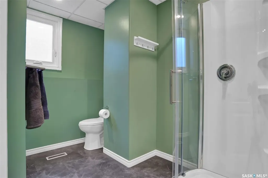 4903 Mctavish Street Regina SK S4S 6S9