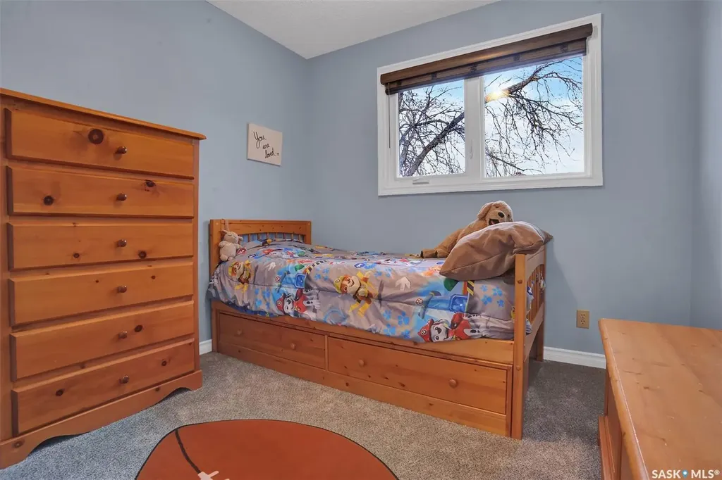 4903 Mctavish Street Regina SK S4S 6S9