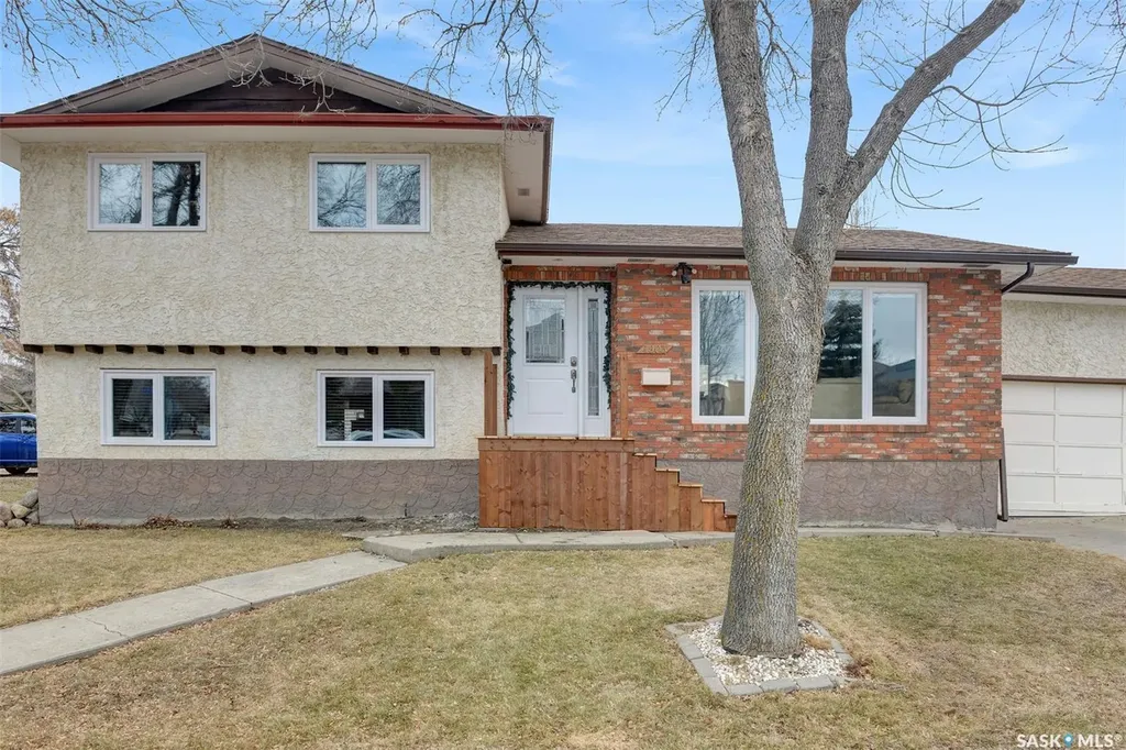 4903 Mctavish Street Regina SK S4S 6S9