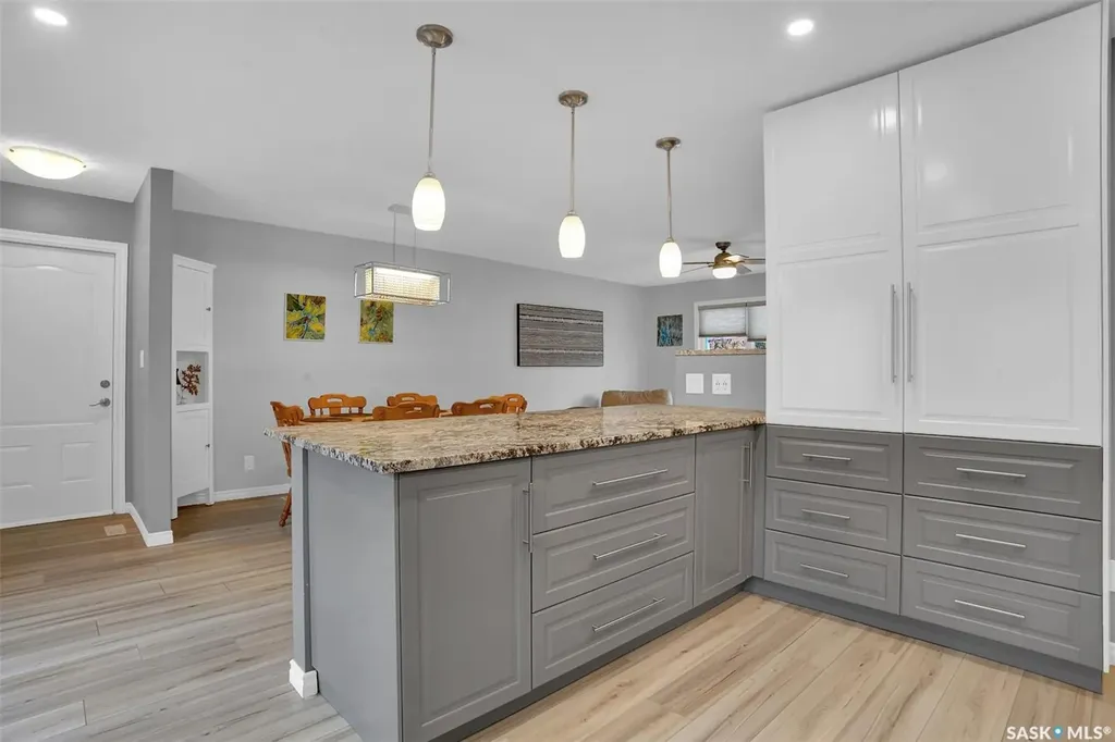 4903 Mctavish Street Regina SK S4S 6S9