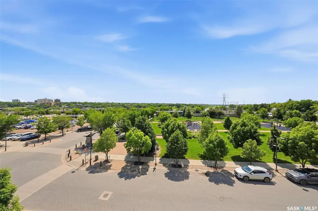 409 B Avenue S Saskatoon SK S7M 5M8