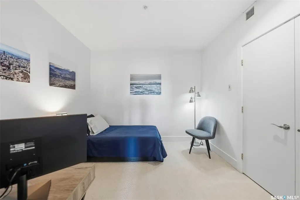 409 B Avenue S Saskatoon SK S7M 5M8