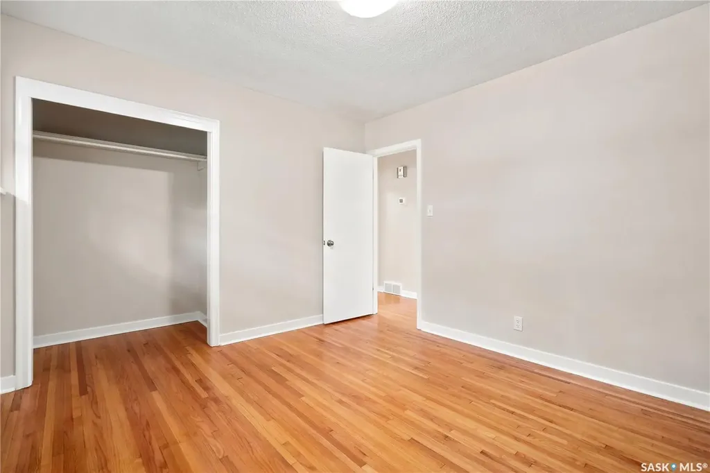 2928 Queen Street Regina SK S4S 2E4