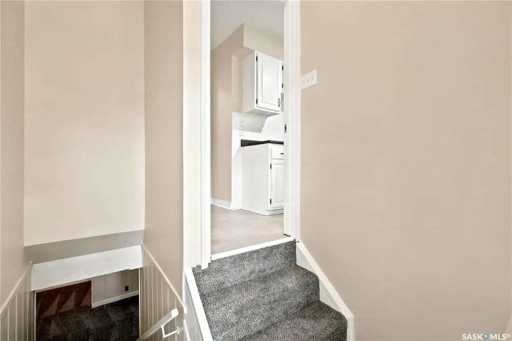 2928 Queen Street Regina SK S4S 2E4