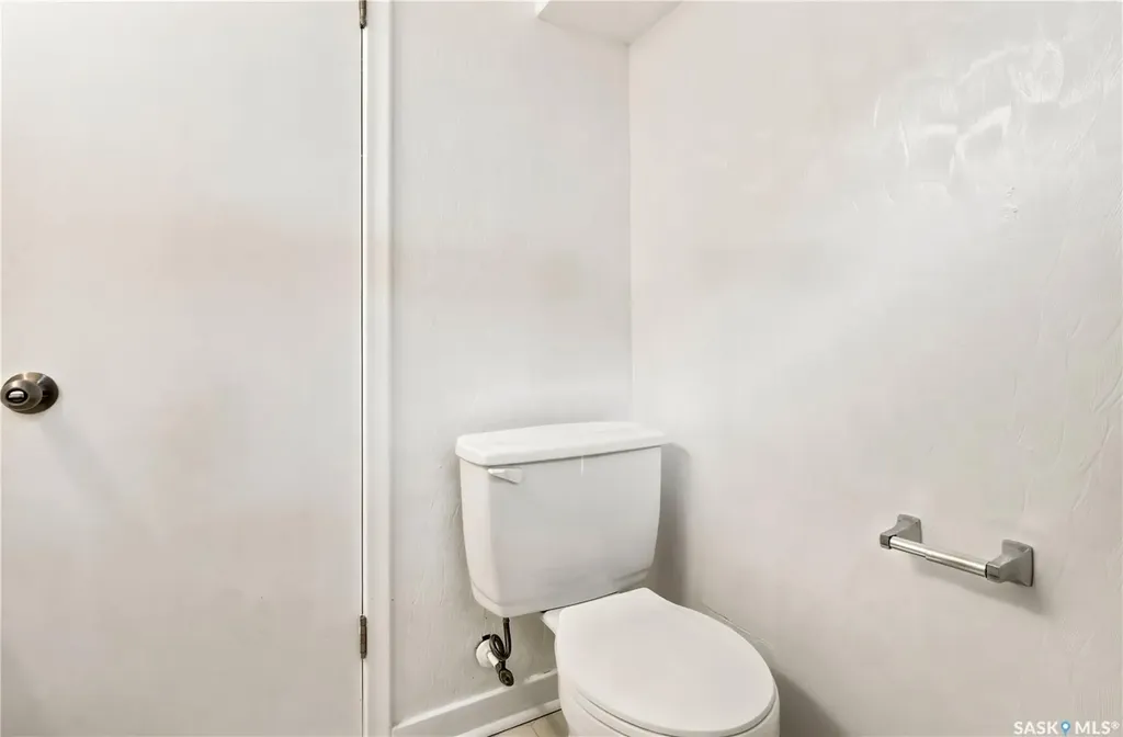 2928 Queen Street Regina SK S4S 2E4