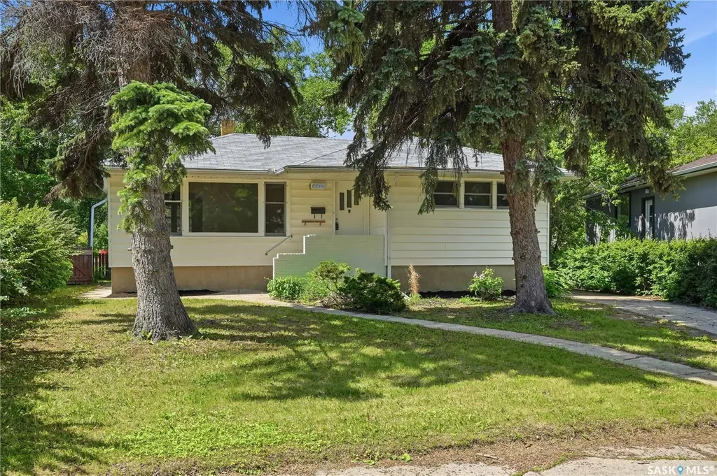 2928 Queen Street Regina SK S4S 2E4