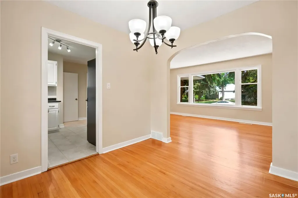 2928 Queen Street Regina SK S4S 2E4