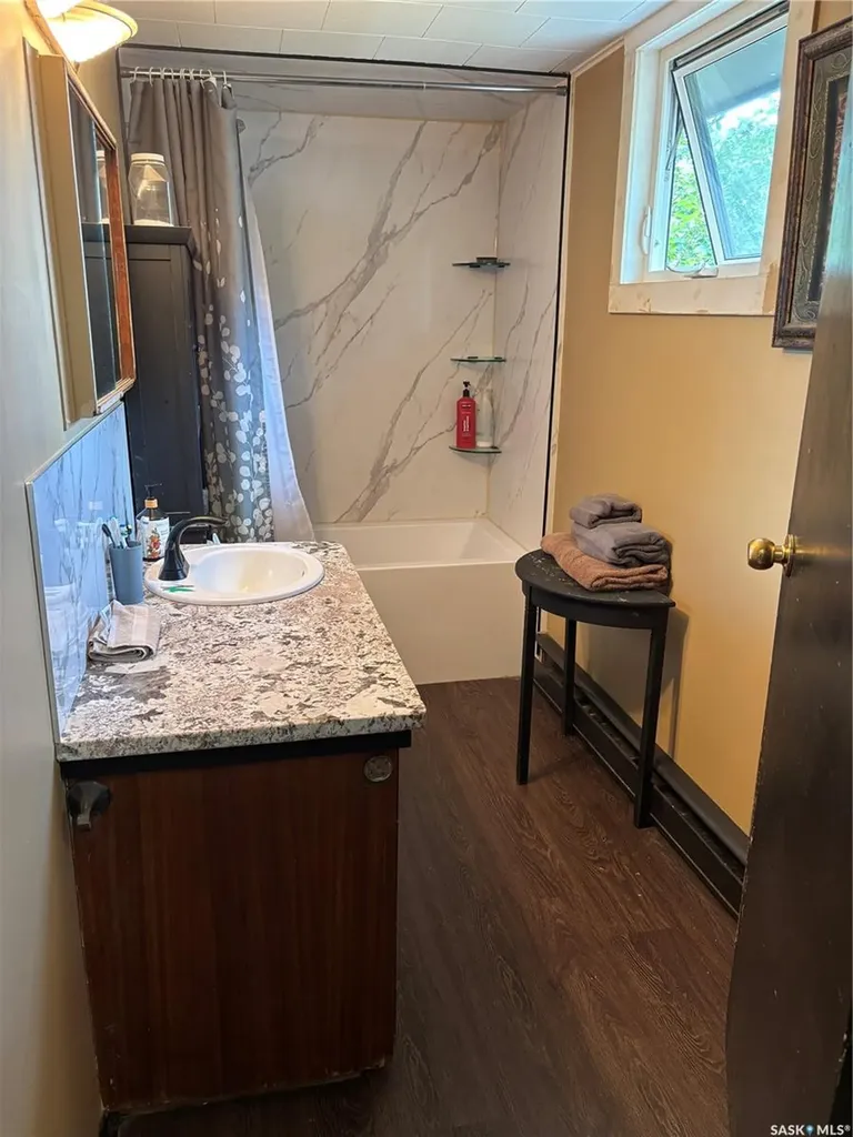 2440 Abbott Road Regina SK S4N 2K3