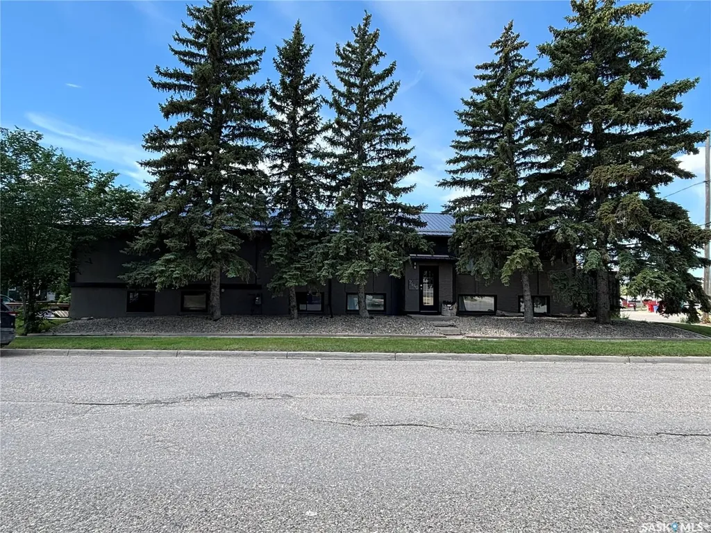 2440 Abbott Road Regina SK S4N 2K3