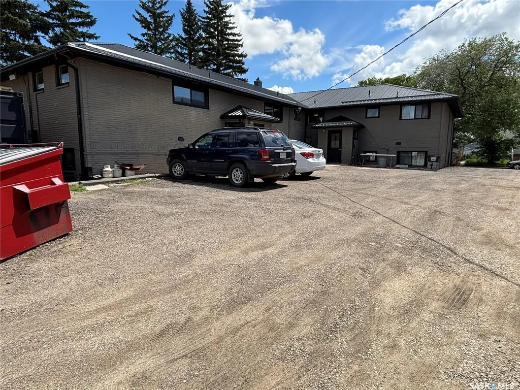 2440 Abbott Road Regina SK S4N 2K3