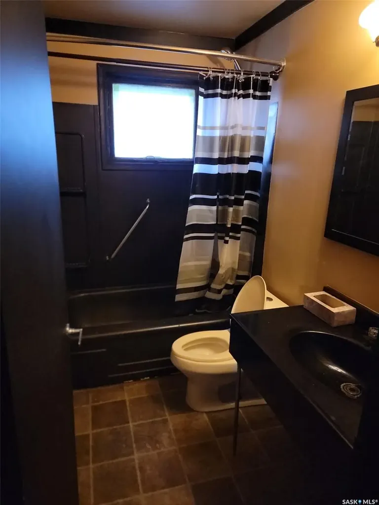 2440 Abbott Road Regina SK S4N 2K3