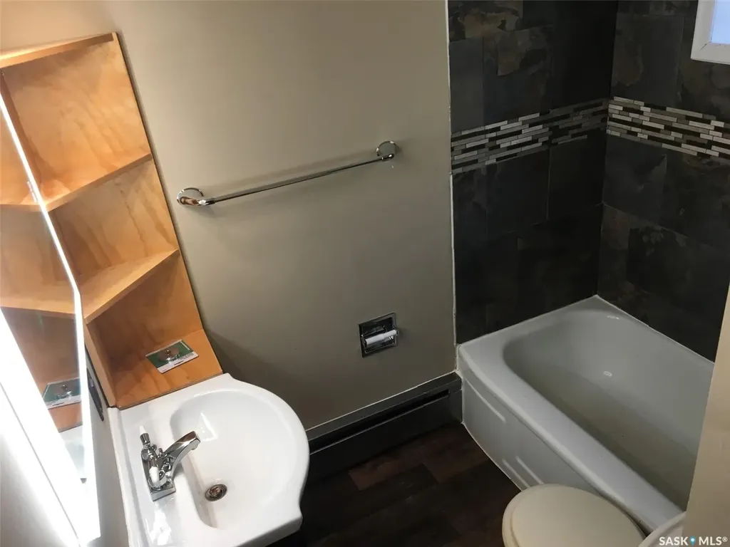 2440 Abbott Road Regina SK S4N 2K3