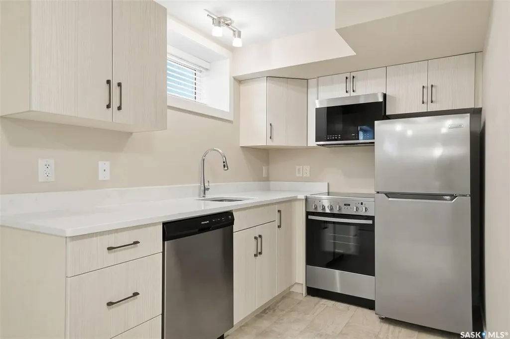 139 Stilling Mews Saskatoon SK S7V 0P4