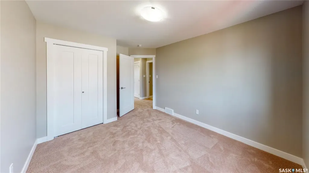 4804 Ferndale Crescent Regina SK S4V 4A5