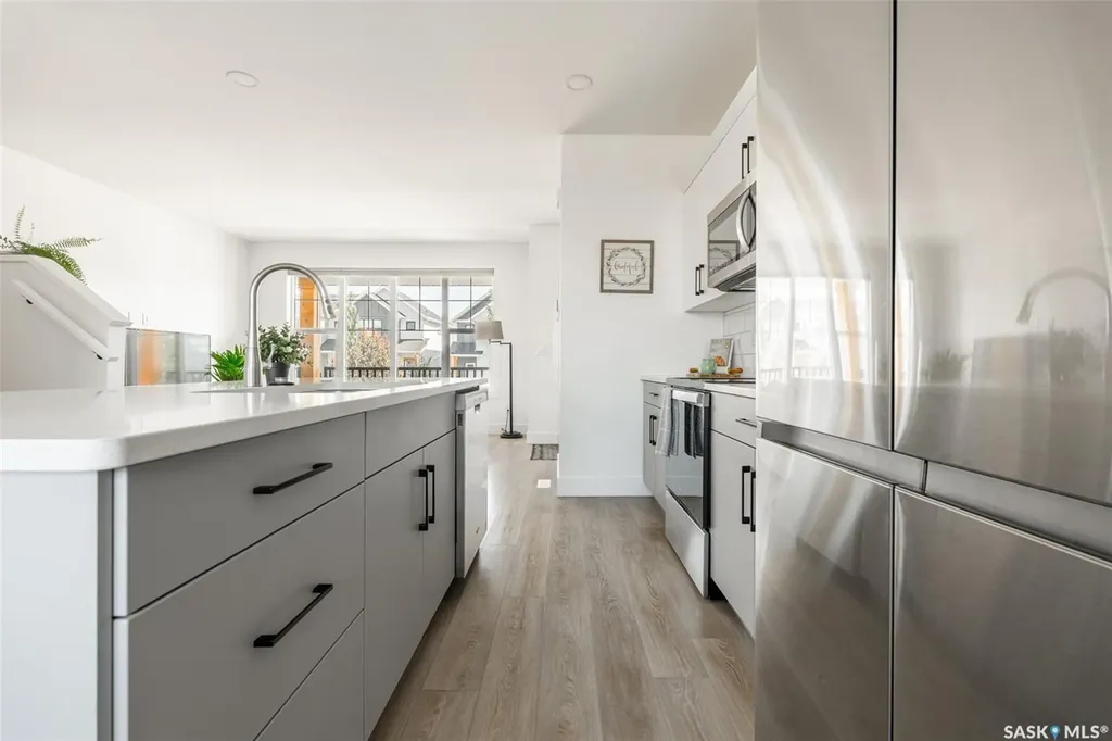 180 Rosewood Boulevard E Saskatoon SK S7V 0Y9