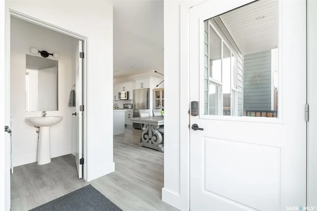 180 Rosewood Boulevard E Saskatoon SK S7V 0Y9