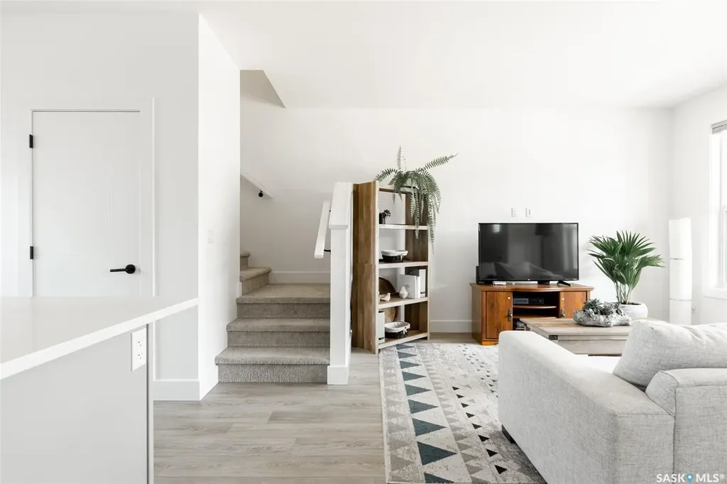 180 Rosewood Boulevard E Saskatoon SK S7V 0Y9
