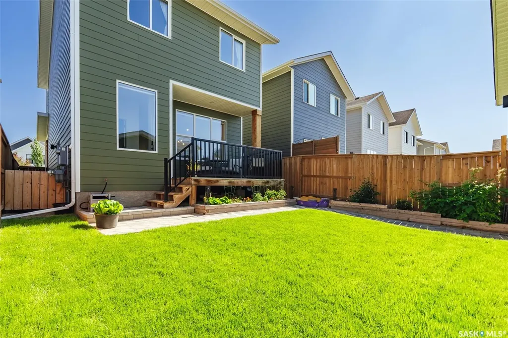 180 Rosewood Boulevard E Saskatoon SK S7V 0Y9