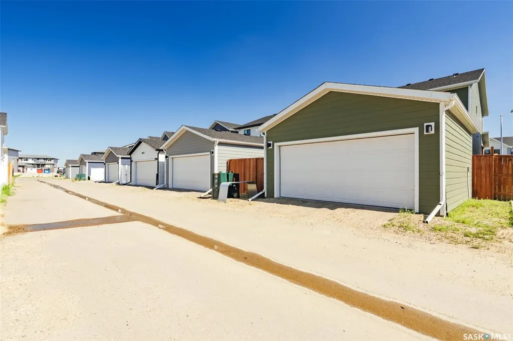 180 Rosewood Boulevard E Saskatoon SK S7V 0Y9