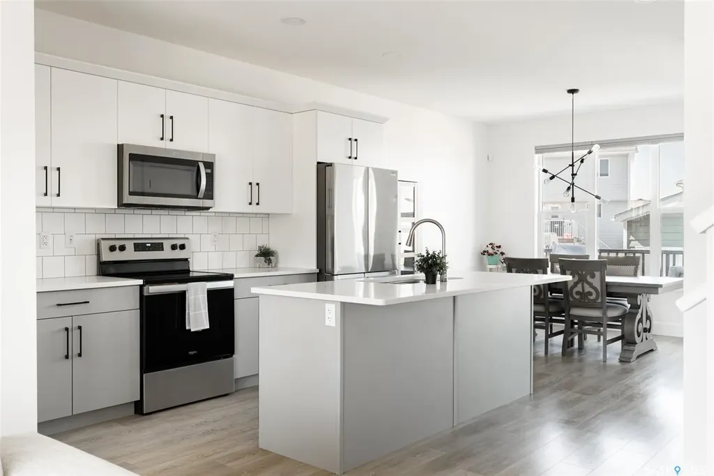 180 Rosewood Boulevard E Saskatoon SK S7V 0Y9