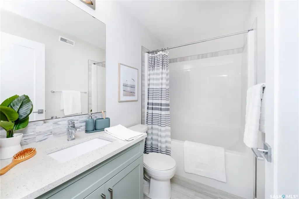 4808 Ferndale Crescent Regina SK S4V 4A5