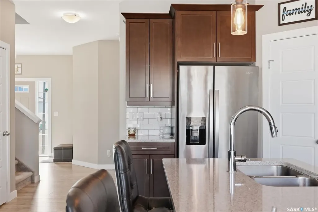118 Stromberg Crescent Saskatoon SK S7L 6M9