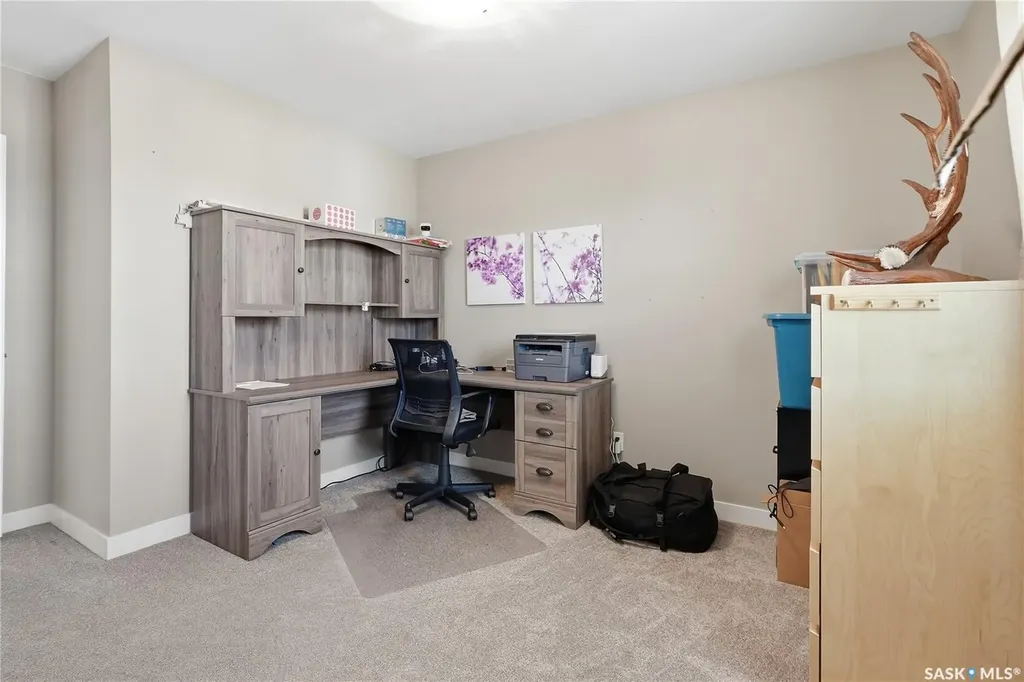 118 Stromberg Crescent Saskatoon SK S7L 6M9