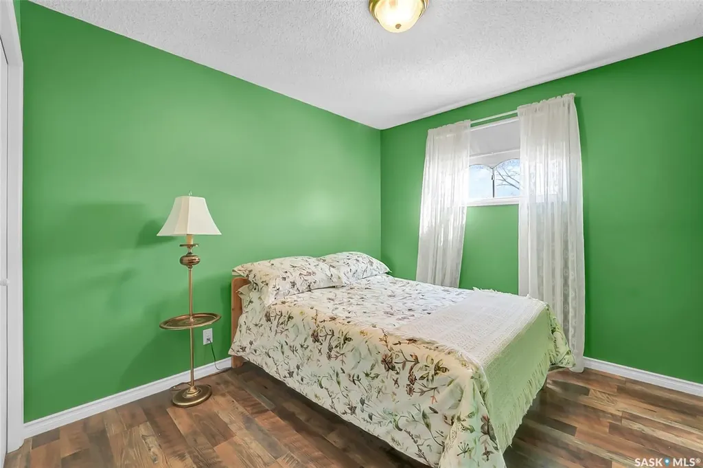 703 Candle Court Saskatoon SK S7K 4Z9