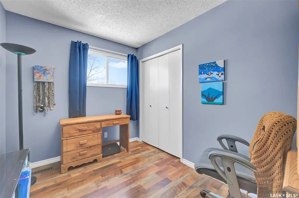 703 Candle Court Saskatoon SK S7K 4Z9