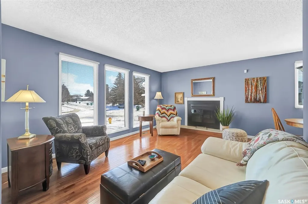703 Candle Court Saskatoon SK S7K 4Z9