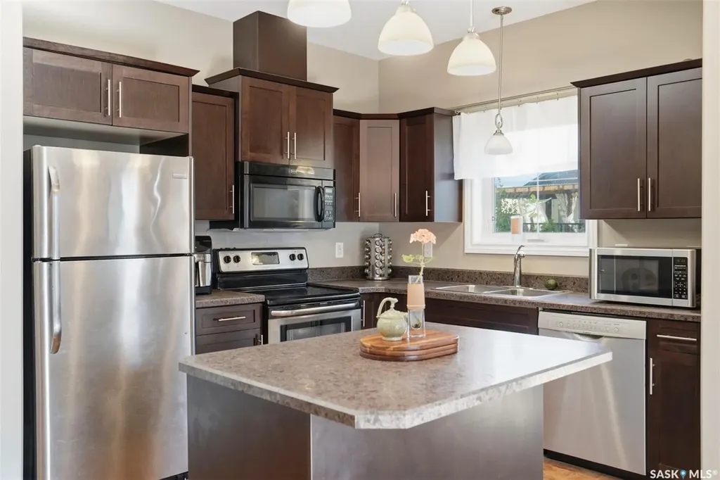 315 Zary Road Saskatoon SK S7W 0N9