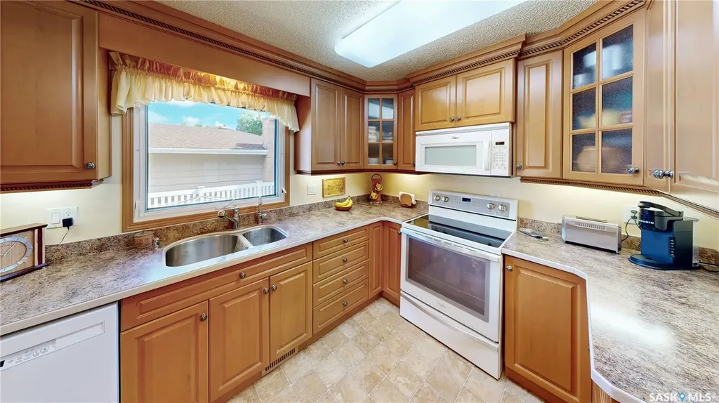 66 Sommerfeld Drive Regina SK S4V 0C5