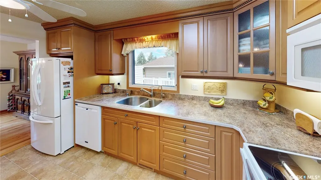 66 Sommerfeld Drive Regina SK S4V 0C5