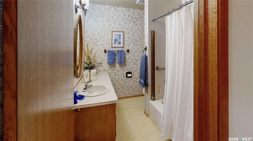 66 Sommerfeld Drive Regina SK S4V 0C5
