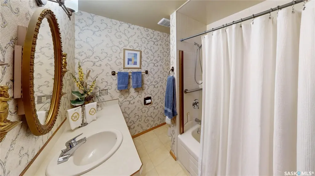 66 Sommerfeld Drive Regina SK S4V 0C5