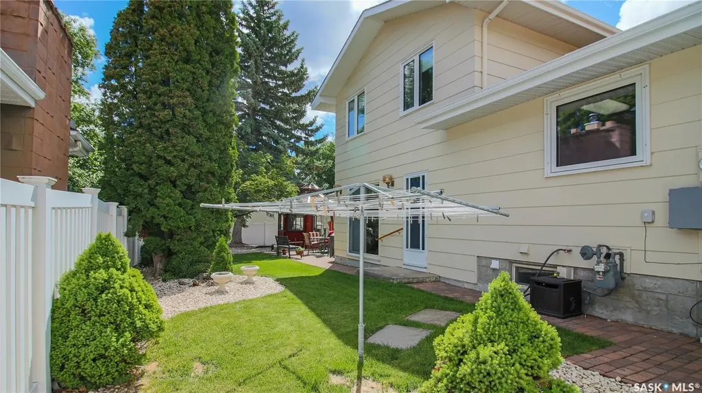 66 Sommerfeld Drive Regina SK S4V 0C5