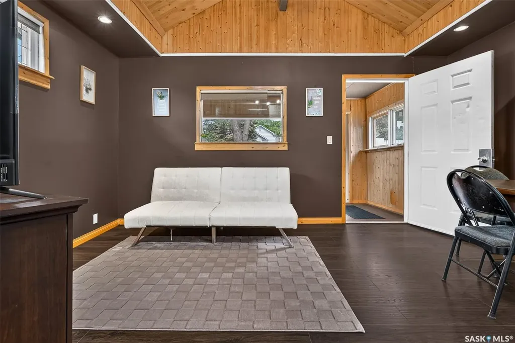 965 Stadacona Street W Moose Jaw SK S6H 2A9
