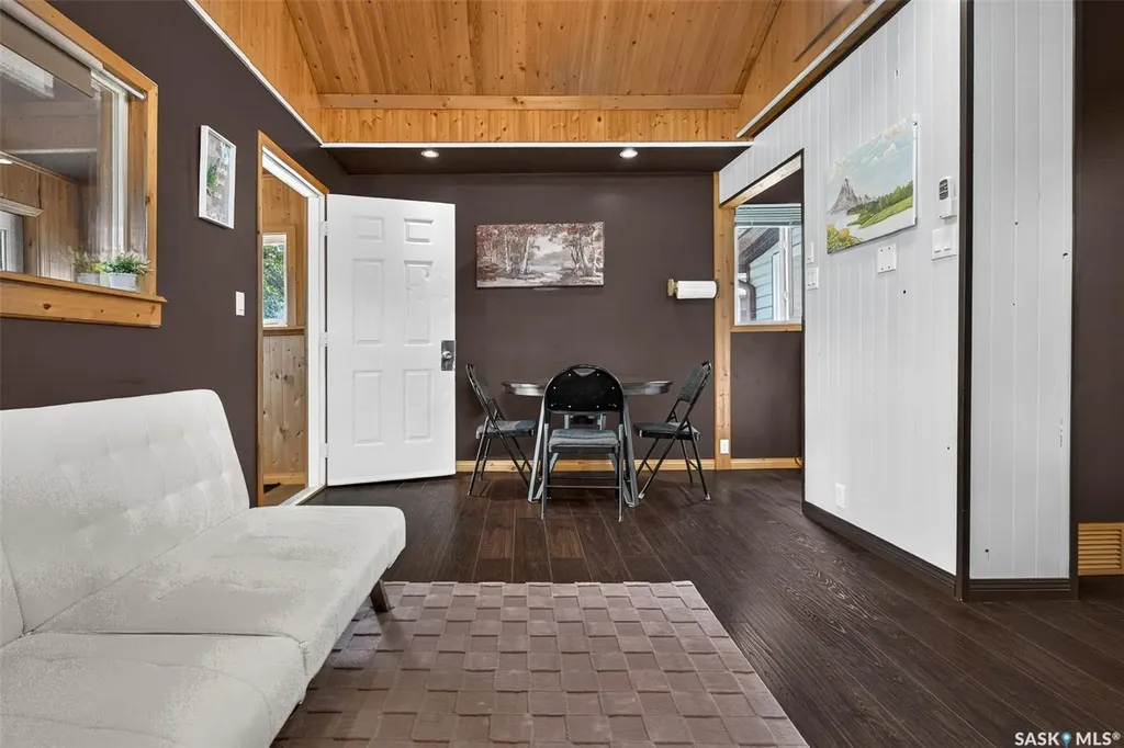 965 Stadacona Street W Moose Jaw SK S6H 2A9