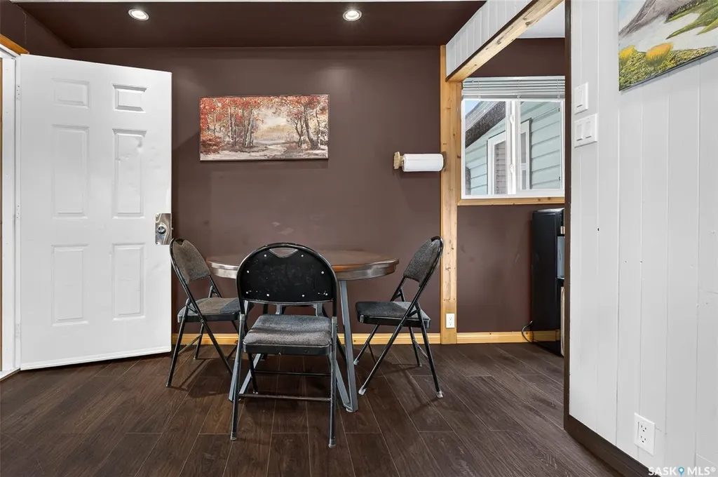 965 Stadacona Street W Moose Jaw SK S6H 2A9