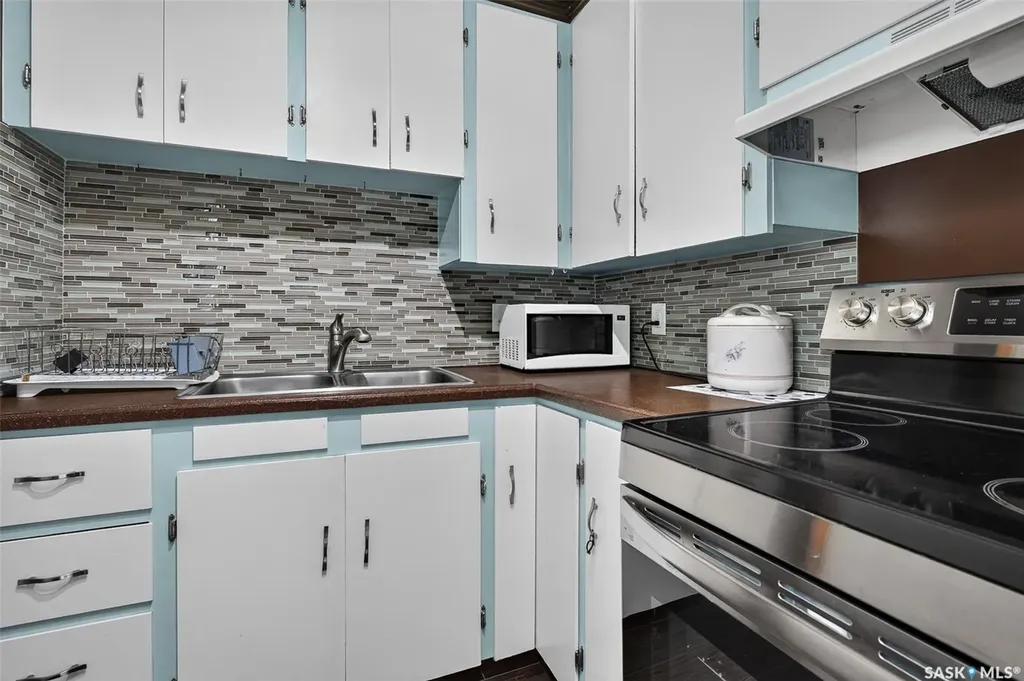 965 Stadacona Street W Moose Jaw SK S6H 2A9