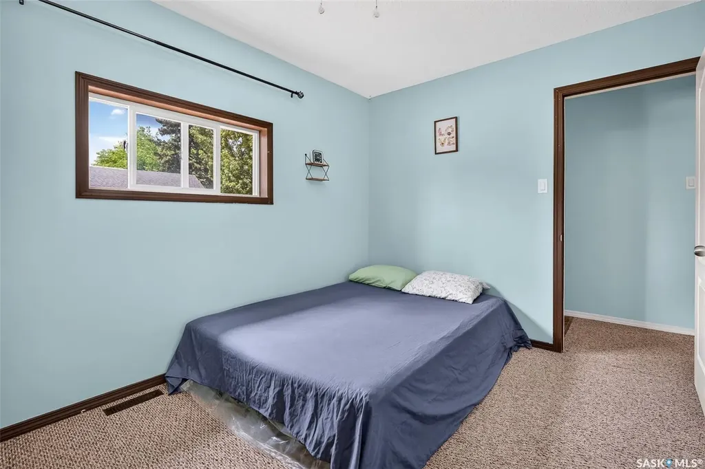 965 Stadacona Street W Moose Jaw SK S6H 2A9