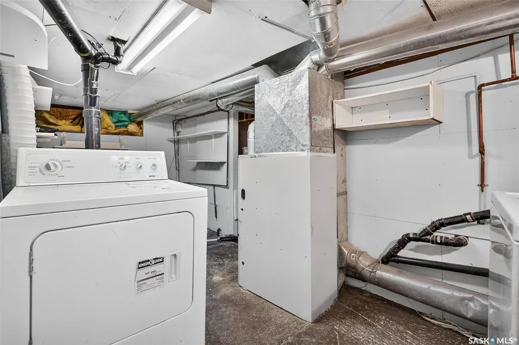 965 Stadacona Street W Moose Jaw SK S6H 2A9