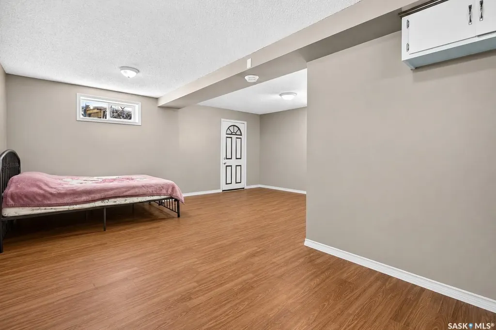 965 Stadacona Street W Moose Jaw SK S6H 2A9