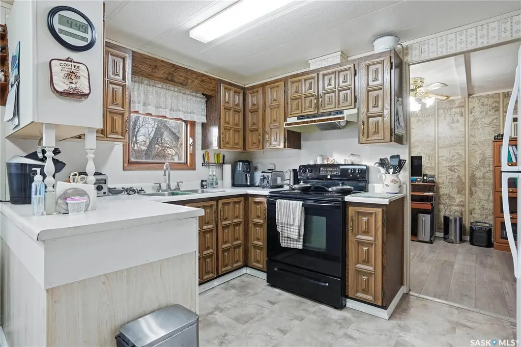 514 Mckenzie Street Morse SK S0H 3C0