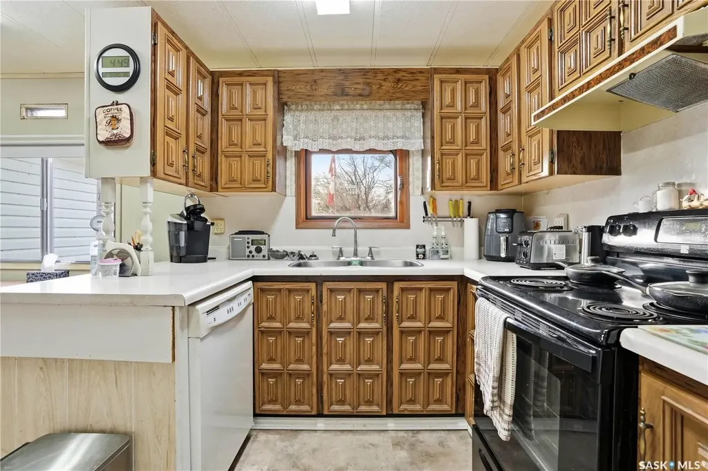 514 Mckenzie Street Morse SK S0H 3C0