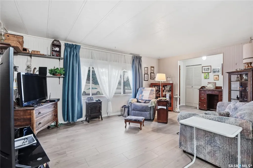 514 Mckenzie Street Morse SK S0H 3C0