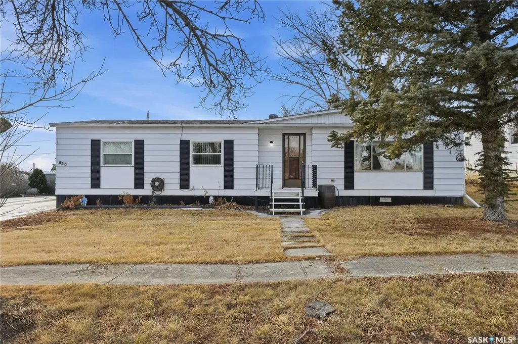 514 Mckenzie Street Morse SK S0H 3C0