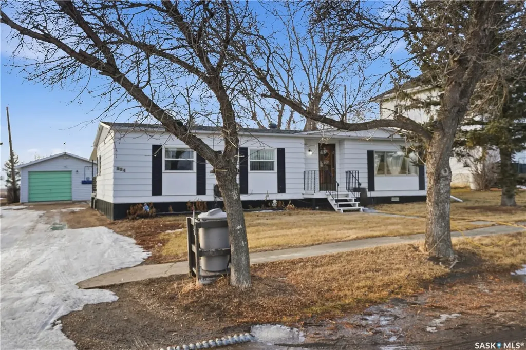 514 Mckenzie Street Morse SK S0H 3C0