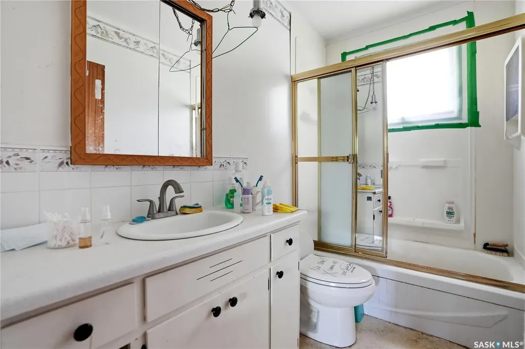 635 Gardiner Street Holdfast SK S0G 2H0